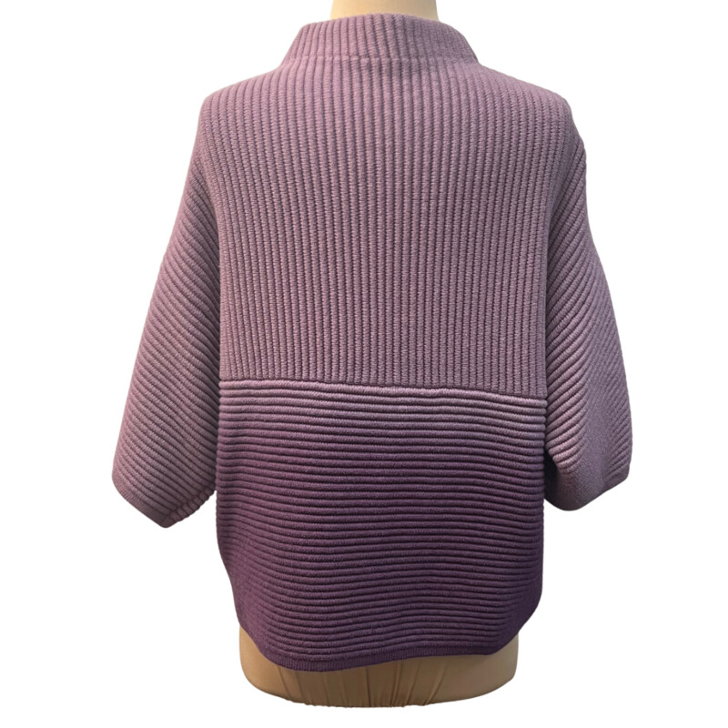 Chicos Violet Ombré Sweater
Mock-Neck Pullover
Textured to Perfection
Cotton Blend
Size: Large