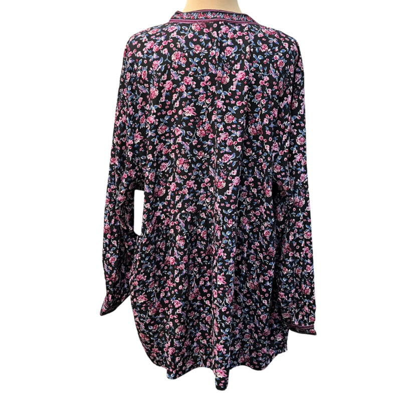 NEW Woman Within Top
Floral Print
100% Rayon
Black, Lilac, Rose, Blue, Burgundy, and White
Size: 22/24