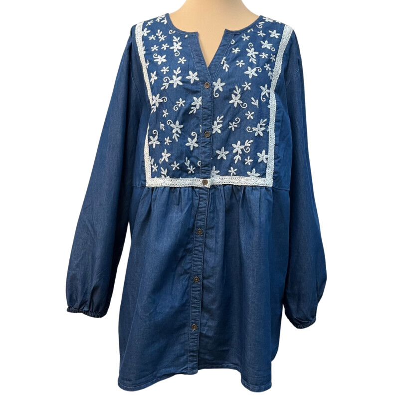 Woman Within Blouse<br />
Lace Trim<br />
Denim with White Embroidered Flowers<br />
Cute gather in the back<br />
Elastic cuff sleeve<br />
100% Cotton<br />
Size: 22/24