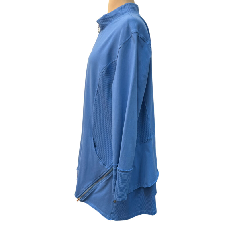 Neon Buddha Jacket<br />
Waffle Texture<br />
96% Cotton 4% Spandex<br />
Sky Blue<br />
Size: 1X