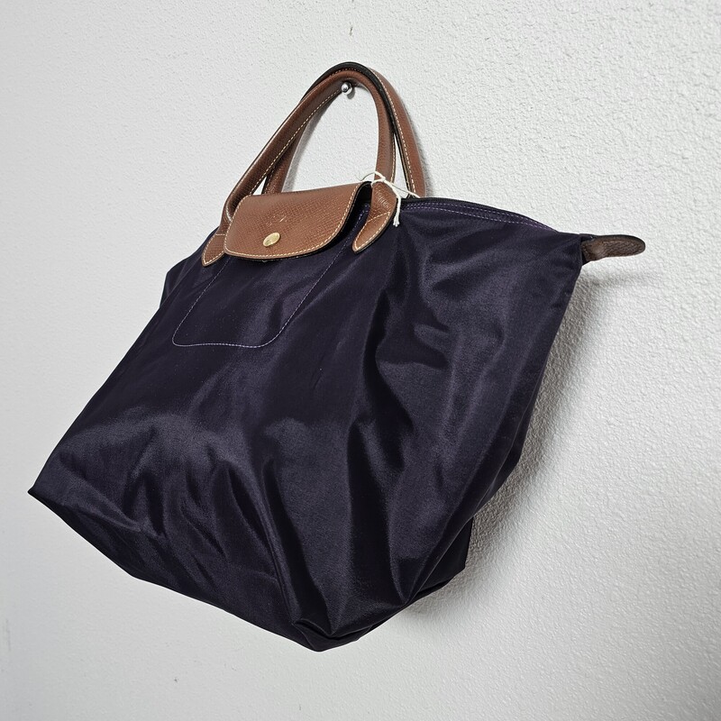 Longchamp Nylon, Purple, Size: Medium