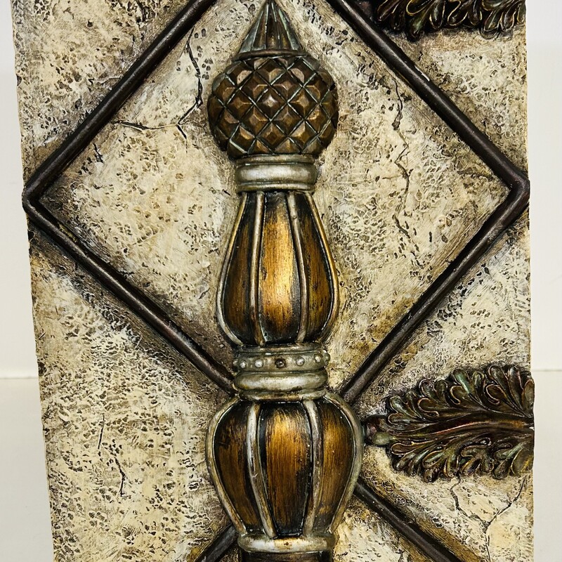 Bombay Chess Piece Wall Art
Brown
Size: 7 x10 H