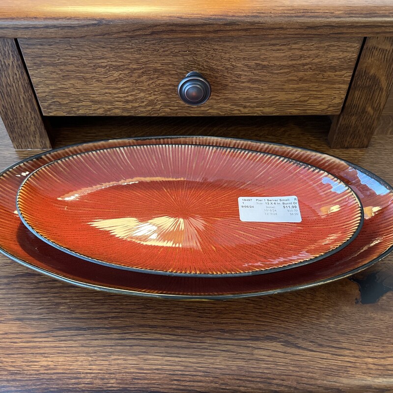 Pier 1 Server Small,
Burnt Orange,
Size: 12 X 6 In