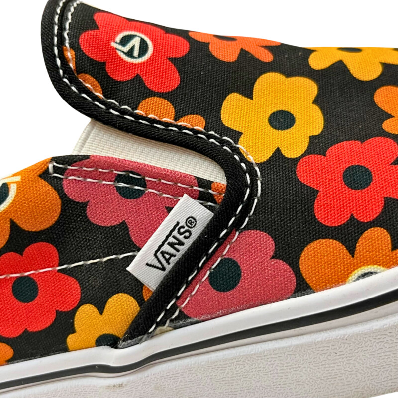 Vans Floral Print Shoes<br />
Classic Slip-On<br />
Color: Black, Red, Orange, White, and Dusty Rose<br />
Size: 11