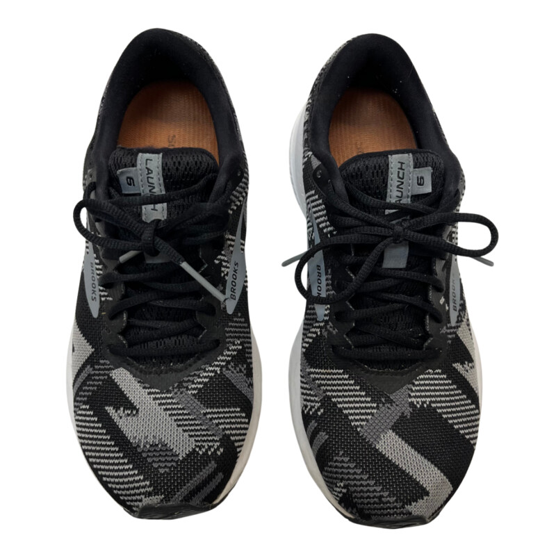 Brooks Launch 6 Sneakers
Color: Black and Gray
Size: 8
Insole: SuperFeet