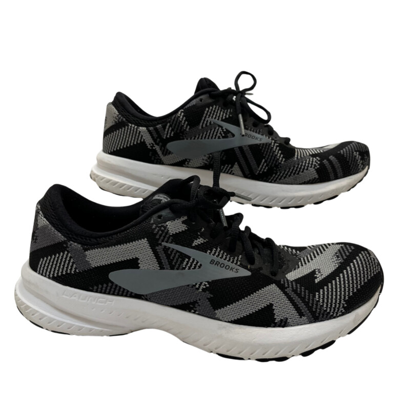 Brooks Launch 6 Sneakers<br />
Color: Black and Gray<br />
Size: 8<br />
Insole: SuperFeet