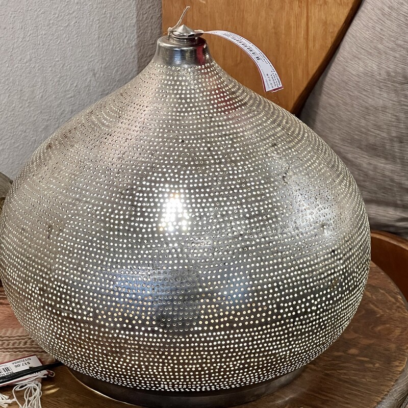 Lamp Table Moroccan, Nickel, AS IS
Size: 11Rx10H