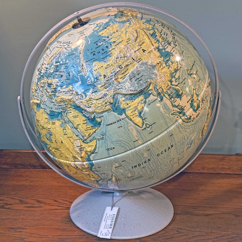 Vint Nystrom Relief Globe