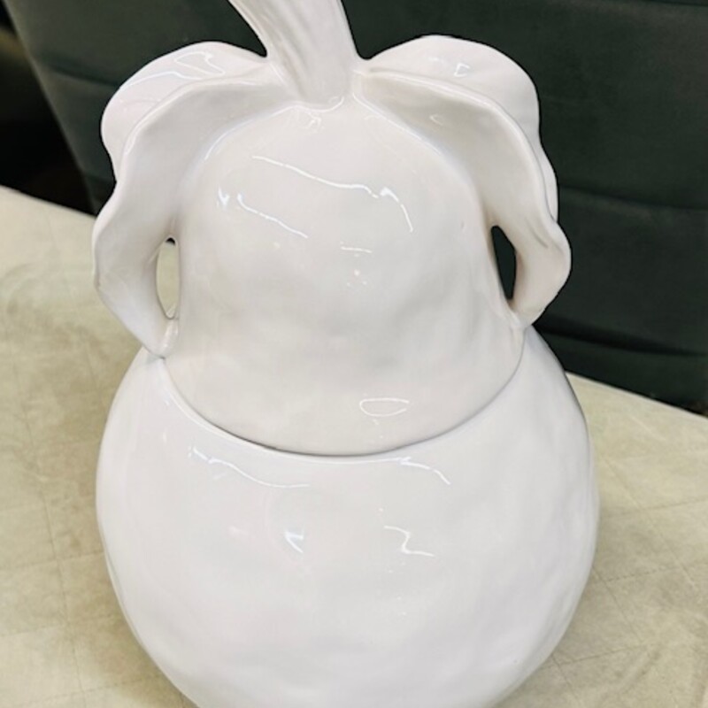 Pottery Barn Ceramic Pear Cookie Jar
White
Size: 7 x 11H