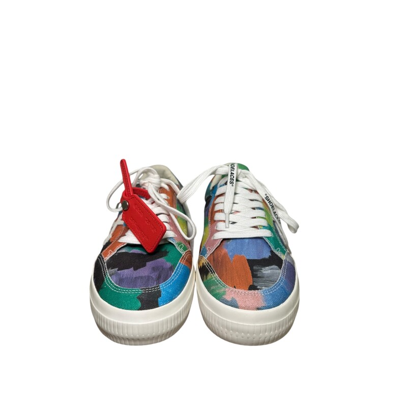 Off White Vuulcanized  Painterly  Low tops<br />
Size 38