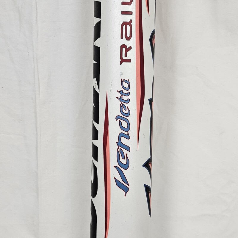 DeMarini Vendetta C6 Rails (-12) Fastpitch Softball Bat<br />
2 Piece Composite<br />
Drop 12<br />
Size: 32/20<br />
Pre-owned