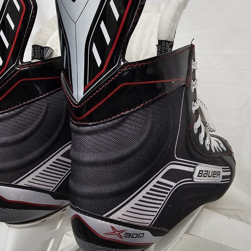 Bauer Vapor X300 Senior Hockey Skates
Skate Size: 9
Shoe Size: 10.5
Pre-owned in barely used condition