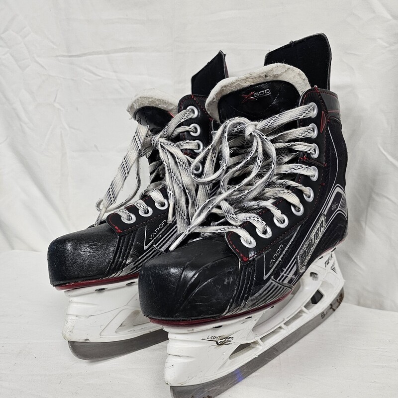 Bauer Vapor X500 Hockey Skates<br />
Size: 3.5<br />
Pre-owned