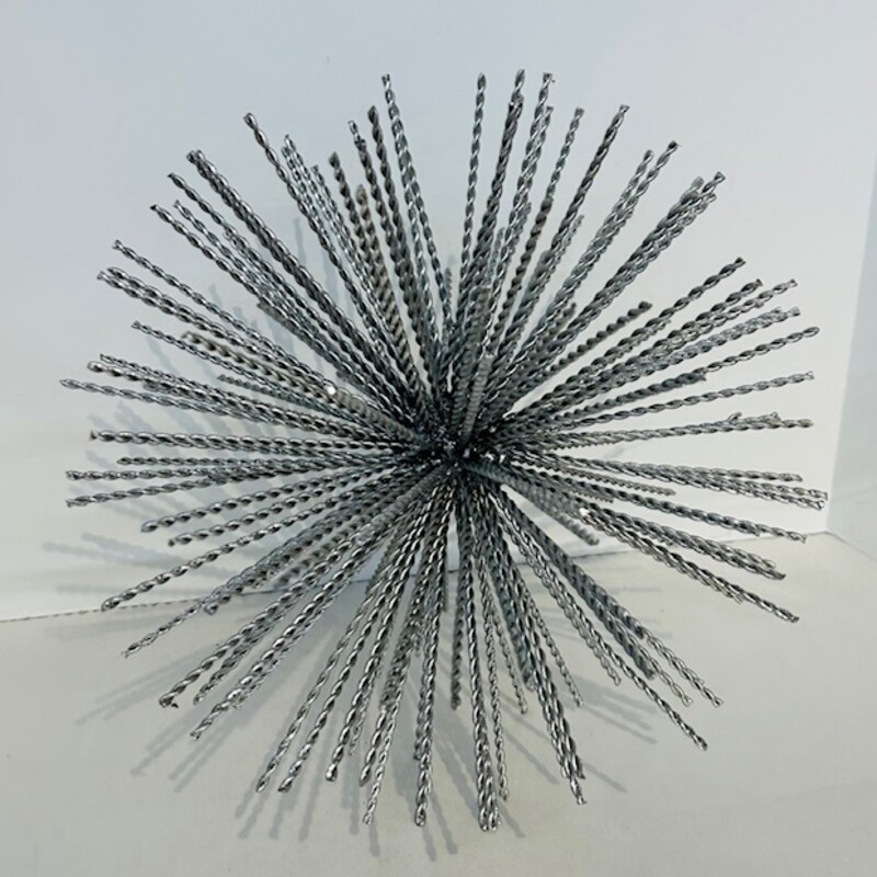 Twisted Metal Sticks Burst
Silve
 Size: 10 x 11H