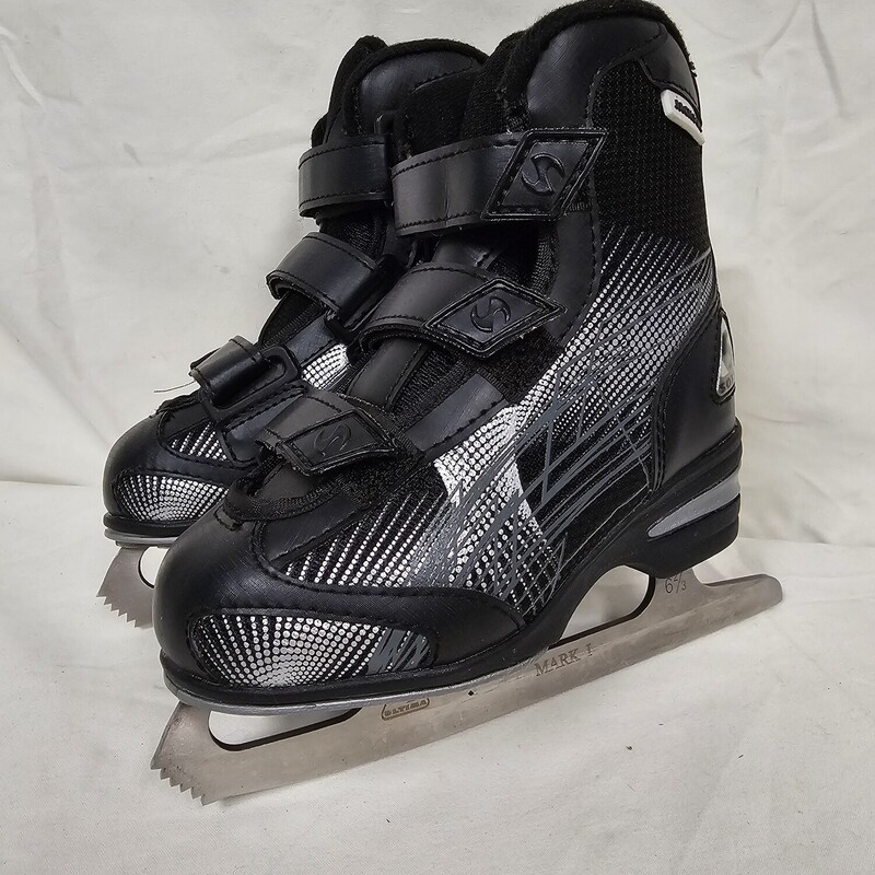 Jackson Softec Tri-Grip Figure Skates
Black
Size: Y10
Like New