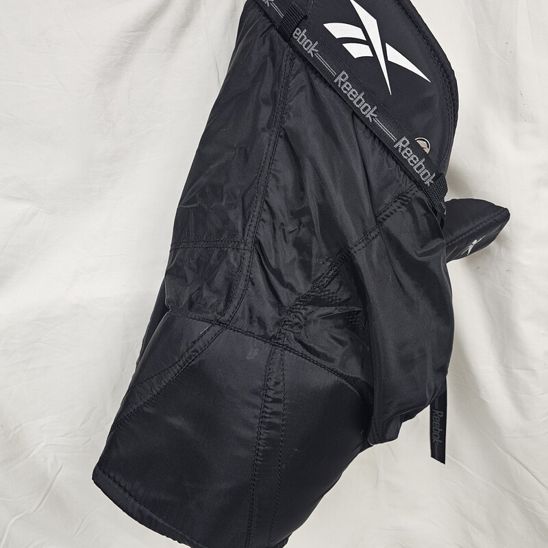 Reebok SC87 4 Hockey Pants, Black, Size: Jr M<br />
Like New Condition