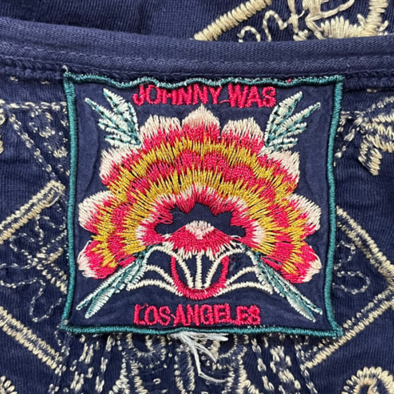 Johnny Was Embroidered Floral Top<br />
Navy, and Cream<br />
Size: 1X