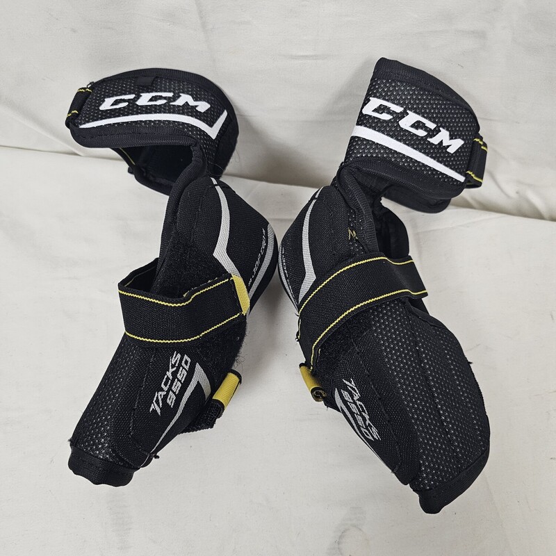 CCM Tacks 9550 Hockey Elbow Pads, Size: Jr S, pre-owned