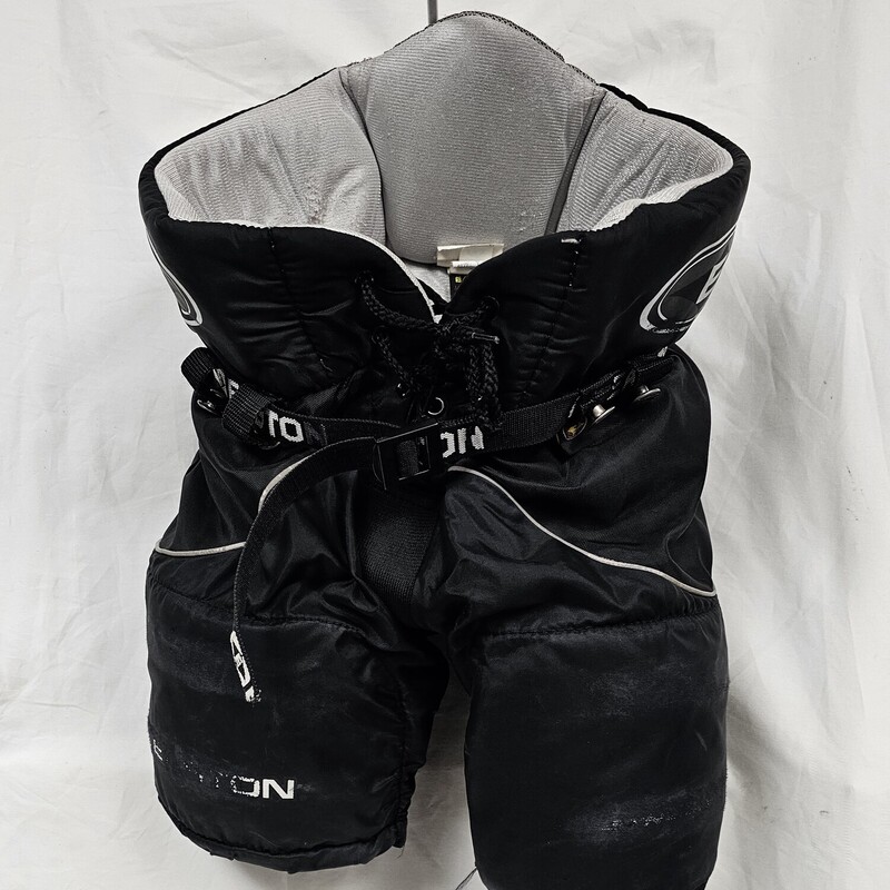 Easton Stealth Hockey Pants
Black
Size: Yth L
Pre-owned