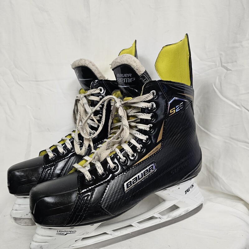 Bauer Supreme S25 Senior Hockey Skates
Size: 11
Pre-owned