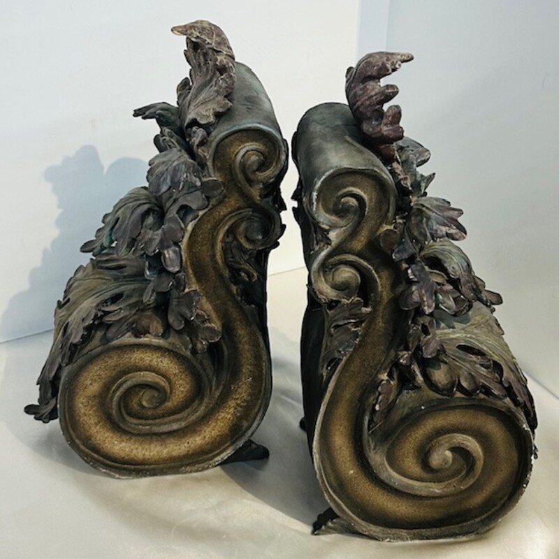 Set of 2 Leaf Scroll Resin Bookends
Brown Bronze
Size: 5.5 x 11H