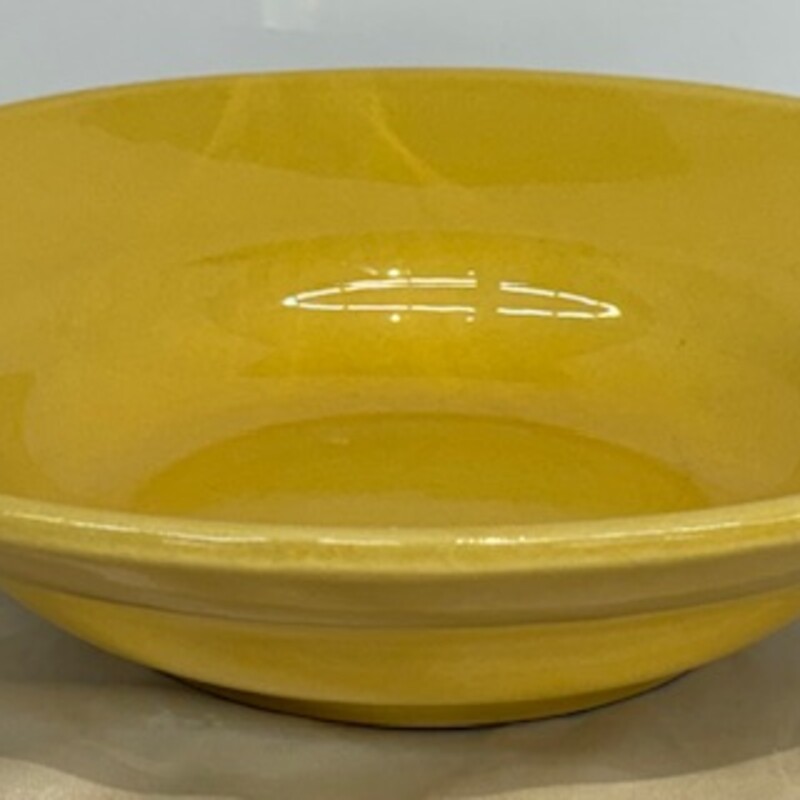 William Sonoma Large Serving Bowl
Made in Portugal
Yellow
Size: 13.5 x 3.5H