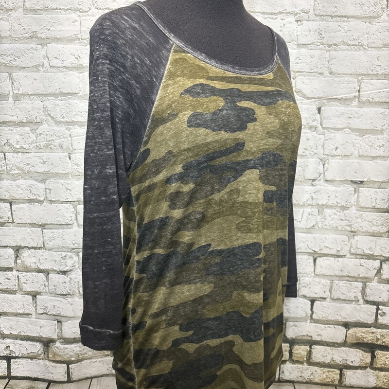 Lucky Brand, Camo, Size: Small