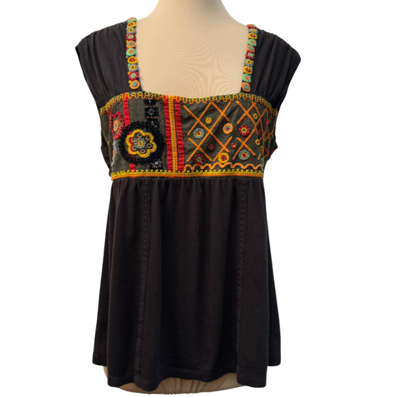 Ex Libris Boho Top<br />
Anthropologie<br />
Embroidered<br />
Colors; Brown, Orange, Marigold,<br />
Gray, Mint, Red, and Yellow<br />
Size: Large