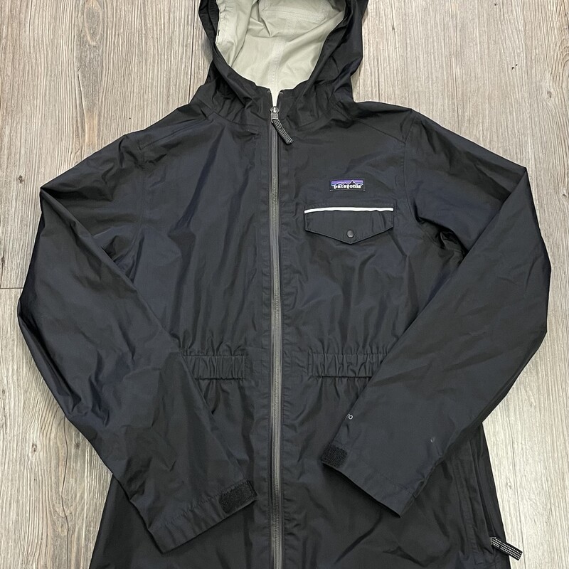 Patagonia Rain Jacket, Black, Size: 10Y
Actual Size is 14Y