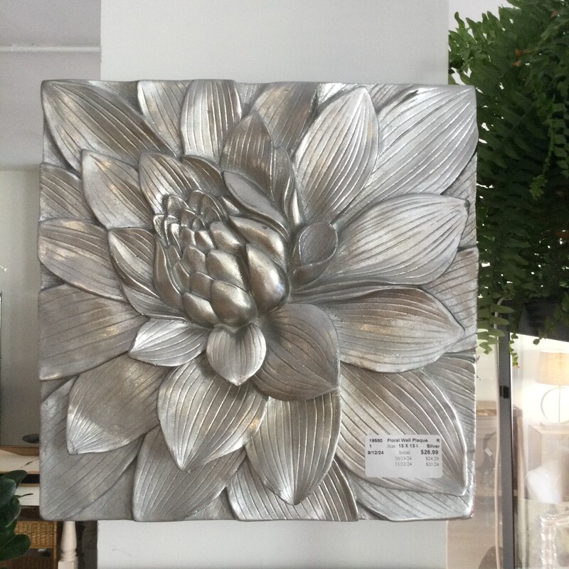 Floral Wall Plaque,
Silver,
Size: 13 X 13 In