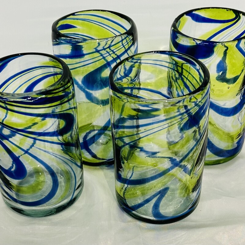 Set of 4 Handblown Swirled Glasses
Clear Blue Green
Size: 3 x 5H