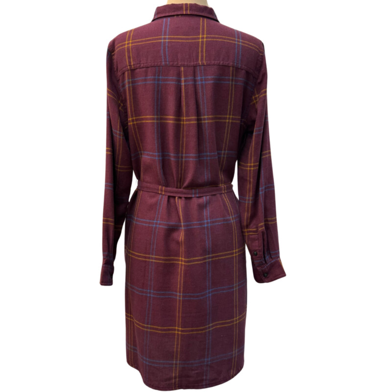 Toad&Co Plaid Shirt Dress<br />
With Belt<br />
Color: Merlot, Pumpkin, Blue<br />
Size: Medium<br />
60% Recycled Cotton 40% Recycled Polyester