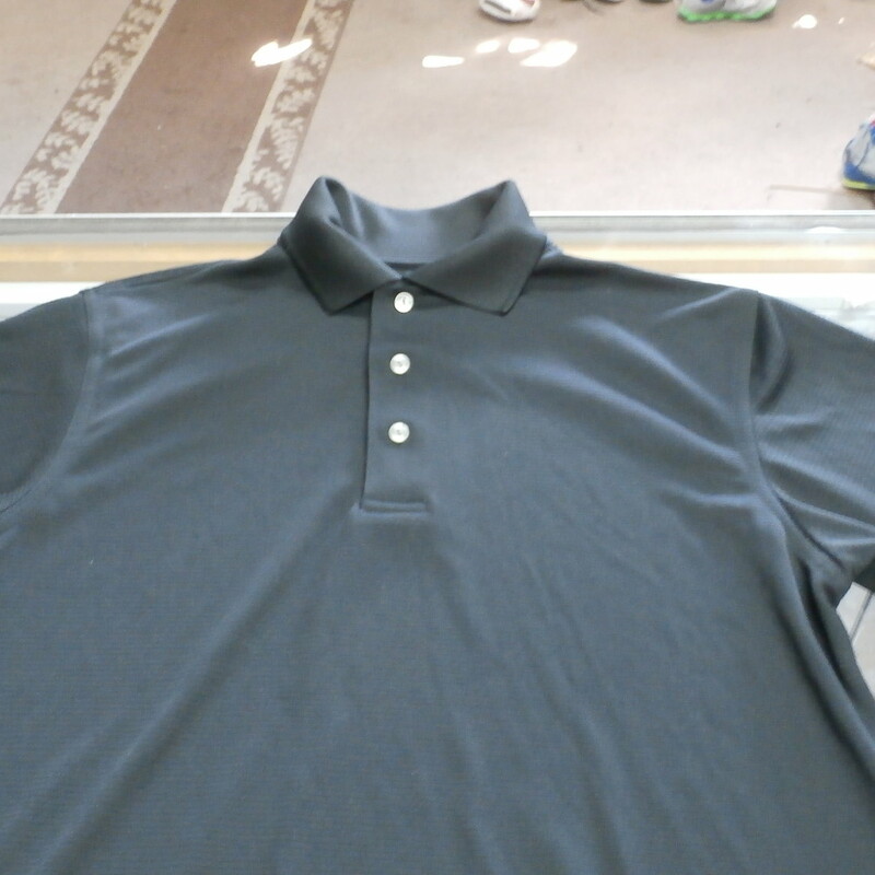 Ben Hogan Men's Short Sleeve Polo Shirt Size Small Black Polyester #14627
Rating:   (see below) 3 - Good Condition 
Team: n/a
Player: n/a
Brand: Ben Hogan
Size: Small - Men's(Measured Flat: Across chest 20\", length 27\")
Measured flat: armpit to armpit; top of shoulder to the hem
Color: Black 
Style: polo shirt
Material: 100 Polyester
Condition: - Good Condition - wrinkled; material looks and feels good; some snags; no stains rips or holes(PLEASE SEE PHOTOS)
Item #: 14627
Shipping: $3.92 