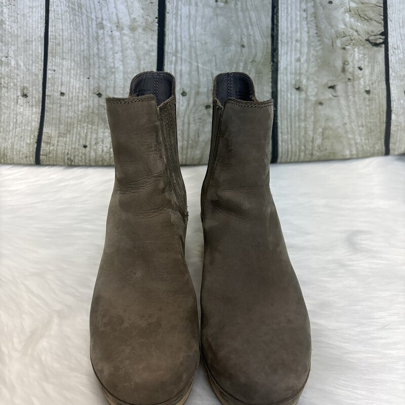 Frye, Taupe, Size: 6