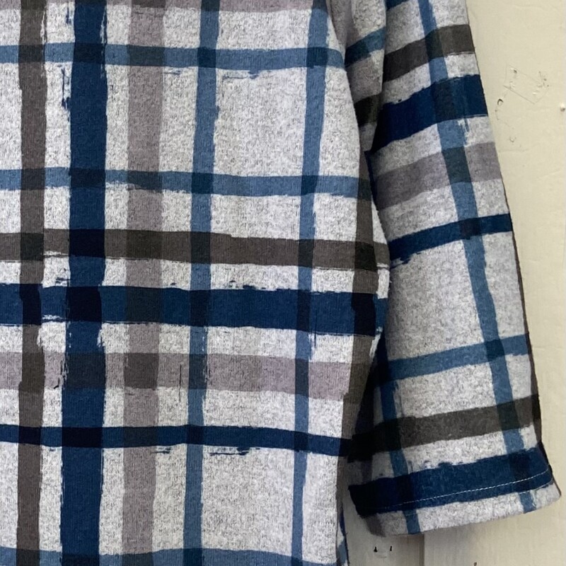 Gry/blu/br Plaid Top<br />
Gry/blu<br />
Size: XL