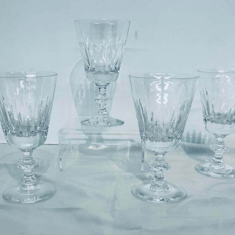 Set of 4 Fostoria Port Glasses
Clear
Size: 2.5 x 5H