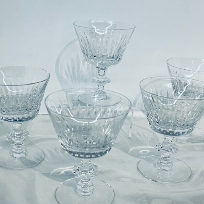 Set of 5 Fostoria Sherbert Champagne Glasses
Clear
Size: 4 x 5H