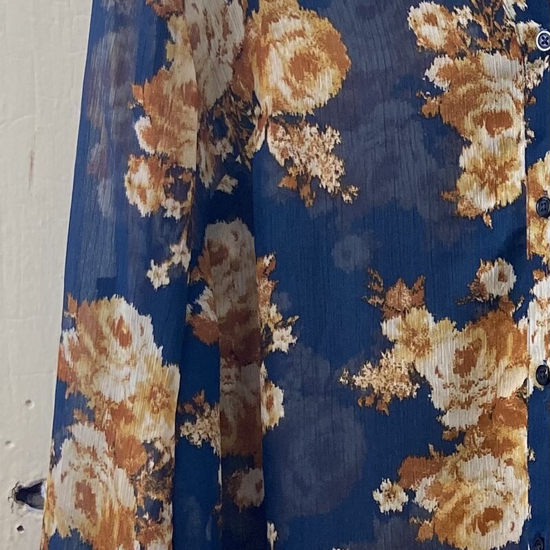 Blu/squash Floral Blouse<br />
Blue/Squash<br />
Size: 1X