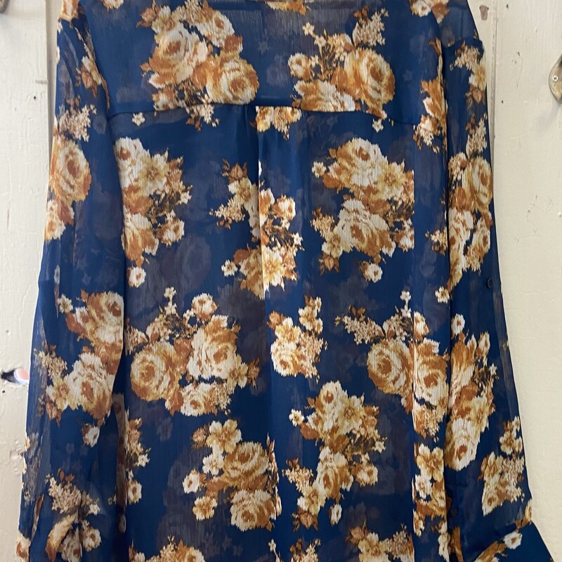 Blu/squash Floral Blouse<br />
Blue/Squash<br />
Size: 1X