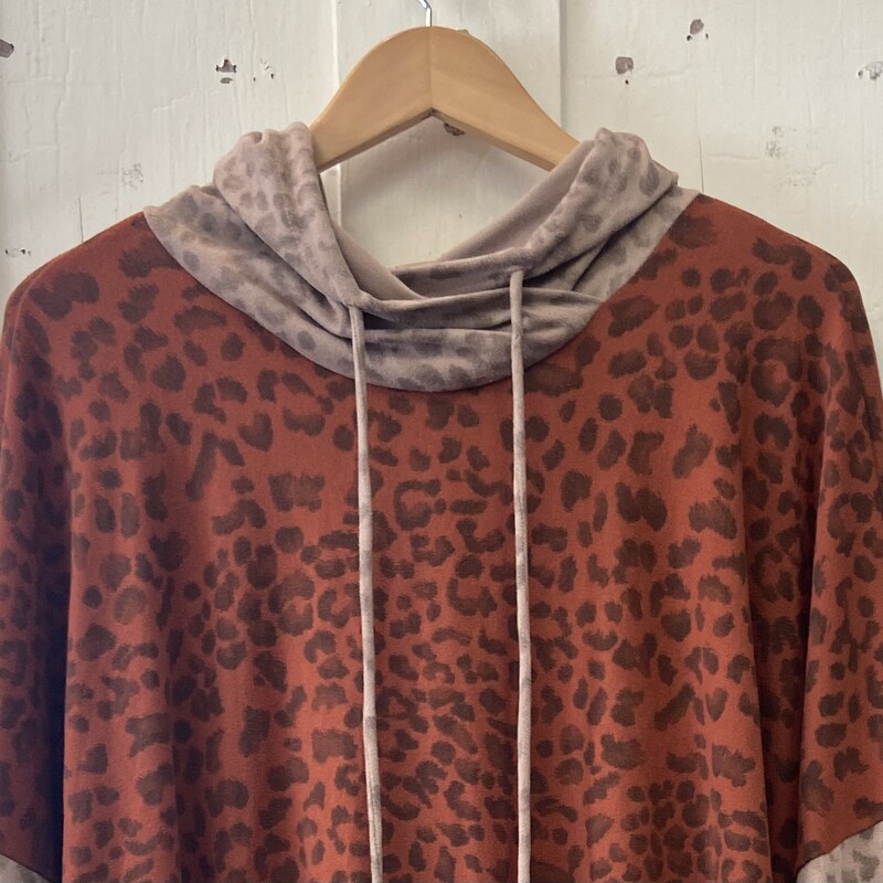 Org/tan Leopard Top