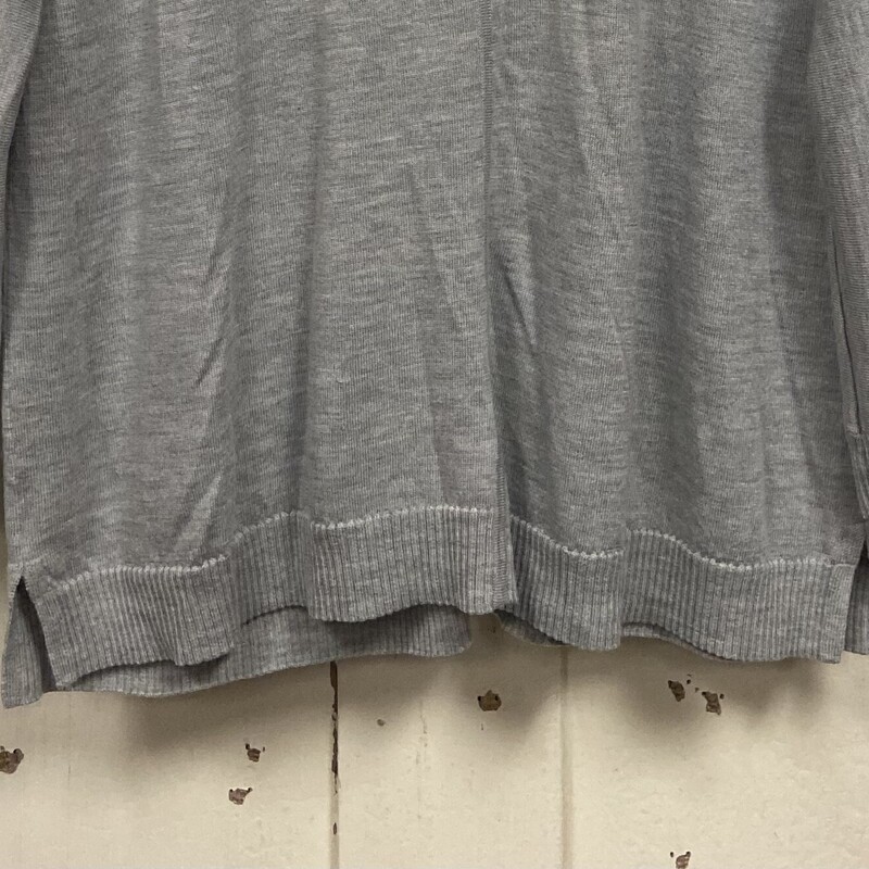 Gry Wool Turtle Sweater<br />
Grey<br />
Size: XL