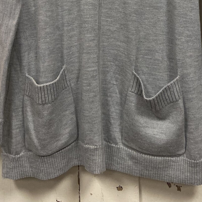 Gry Wool Turtle Sweater<br />
Grey<br />
Size: XL