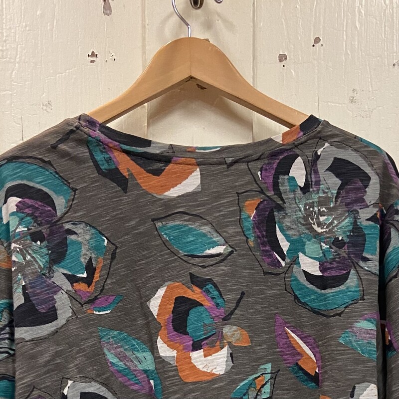 Gry/orteal Floral Top<br />
Gry/or/t<br />
Size: XL