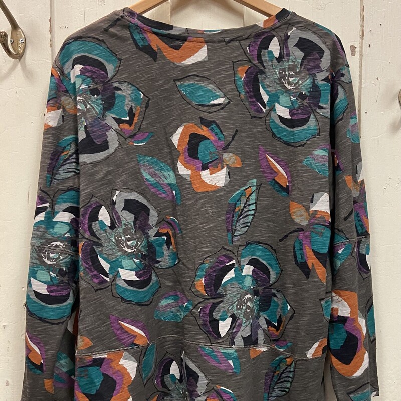 Gry/orteal Floral Top<br />
Gry/or/t<br />
Size: XL