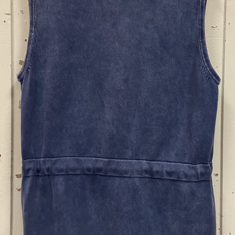 Blue Long Sweater Vest<br />
Blue<br />
Size: XL R $135