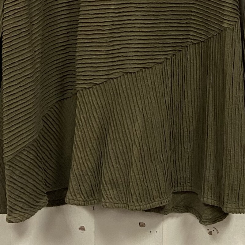 Olive Ribbed Bttn Jacket<br />
Olive<br />
Size: XL