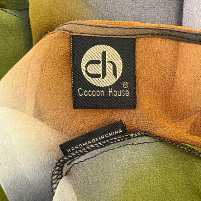 Cocoon House Open Duster
100% Silk
Watercolor
Olive, Black, Ivory, Dijon, and Peach
Size: S-M