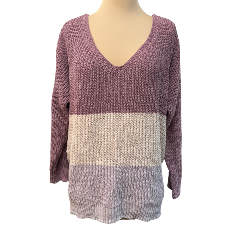 NEW Oddy Chenille Sweater<br />
Super Soft!<br />
Twist Back Detail<br />
Colors: Mauve, Oatmeal, and Lavendar<br />
Size: 1X-2X