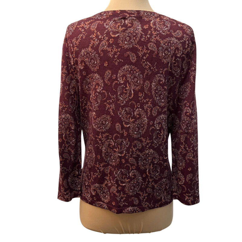 Garnet Hill Cardigan<br />
Paisley Print<br />
100% Merino Wool<br />
Colors: Burgundy, Rust, and Cream<br />
Size: Medium