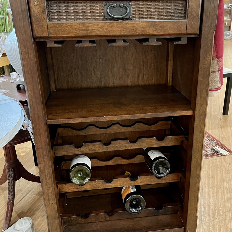 Wine Cabinet/Rack